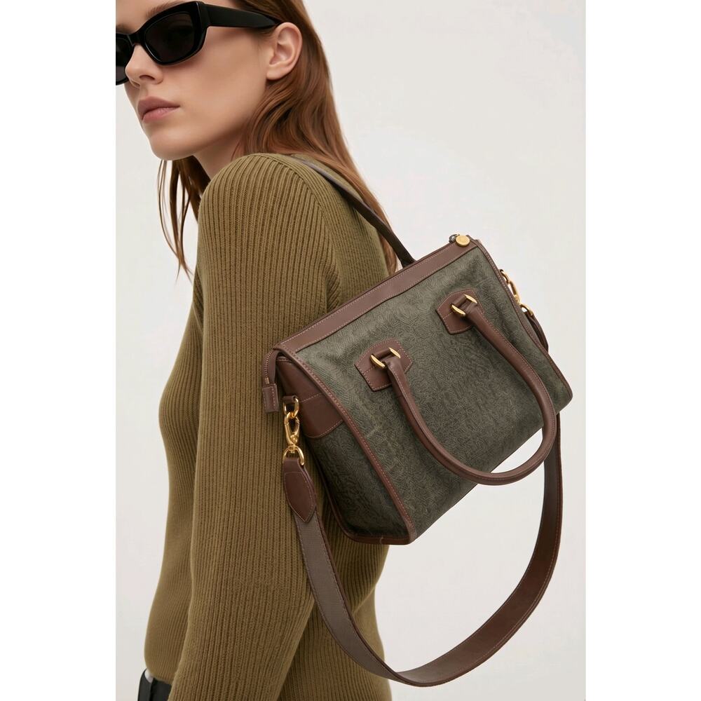 Gucci Vintage GG Monogram Canvas Tote Bag Detachable Strap Gold Hardware